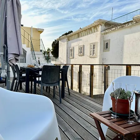 Comfort And Convenience In Vila *